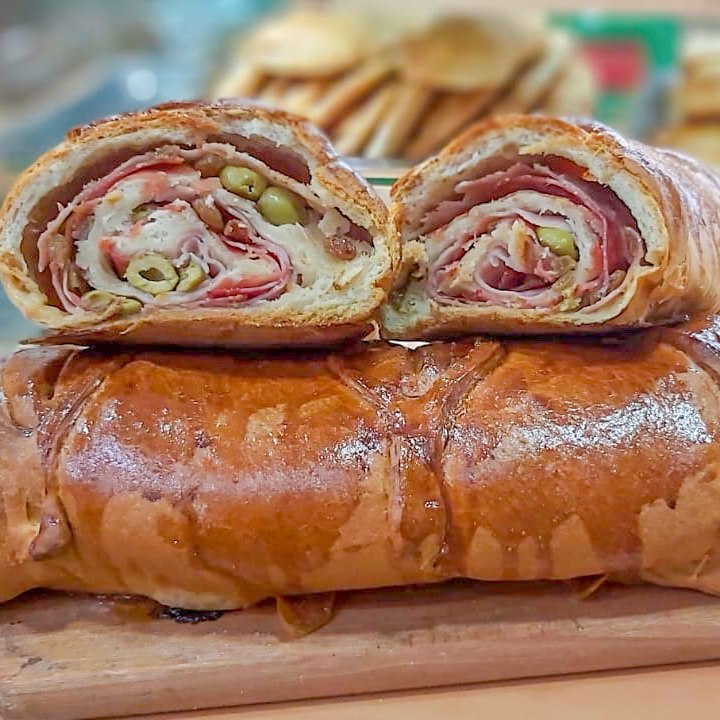 Rosticceria del forno: rotolo rustico ripieno